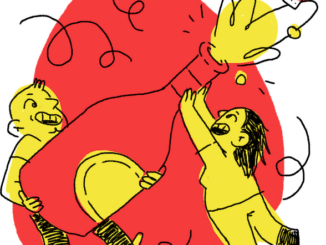 Två personer håller i en megastor flaska som sprutar ut festlig dricka.