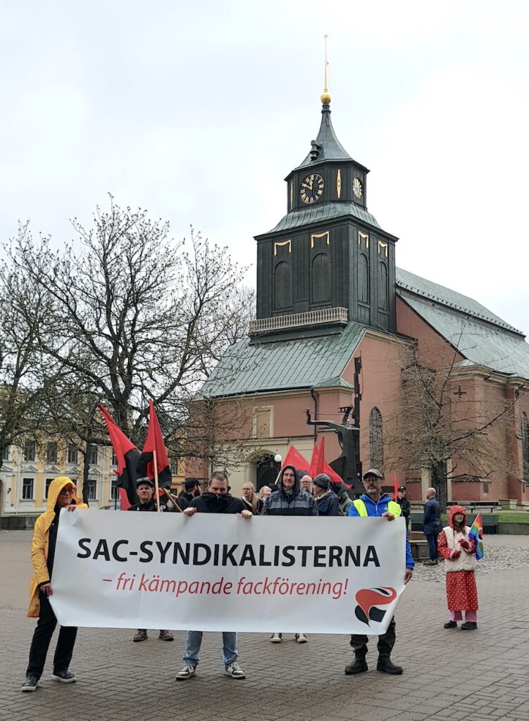 Första maj-tåg med Norrköpings LS av SAC Syndikalisterna.