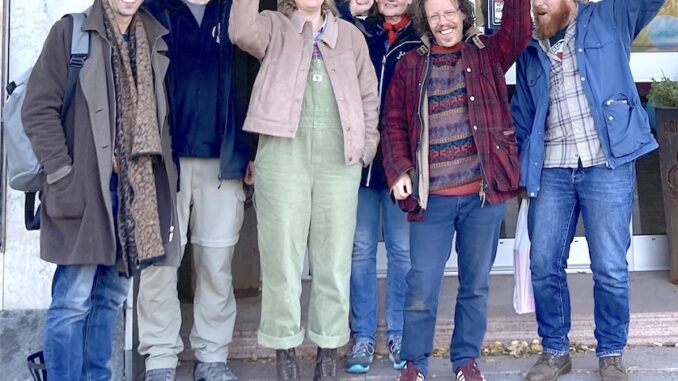 Bild på 6 stycken deltagare i Arbetarfilmfestivalen i Orsa, november 2023.