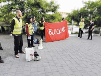 Blockad för att driva in löner från en restaurang i Malmö